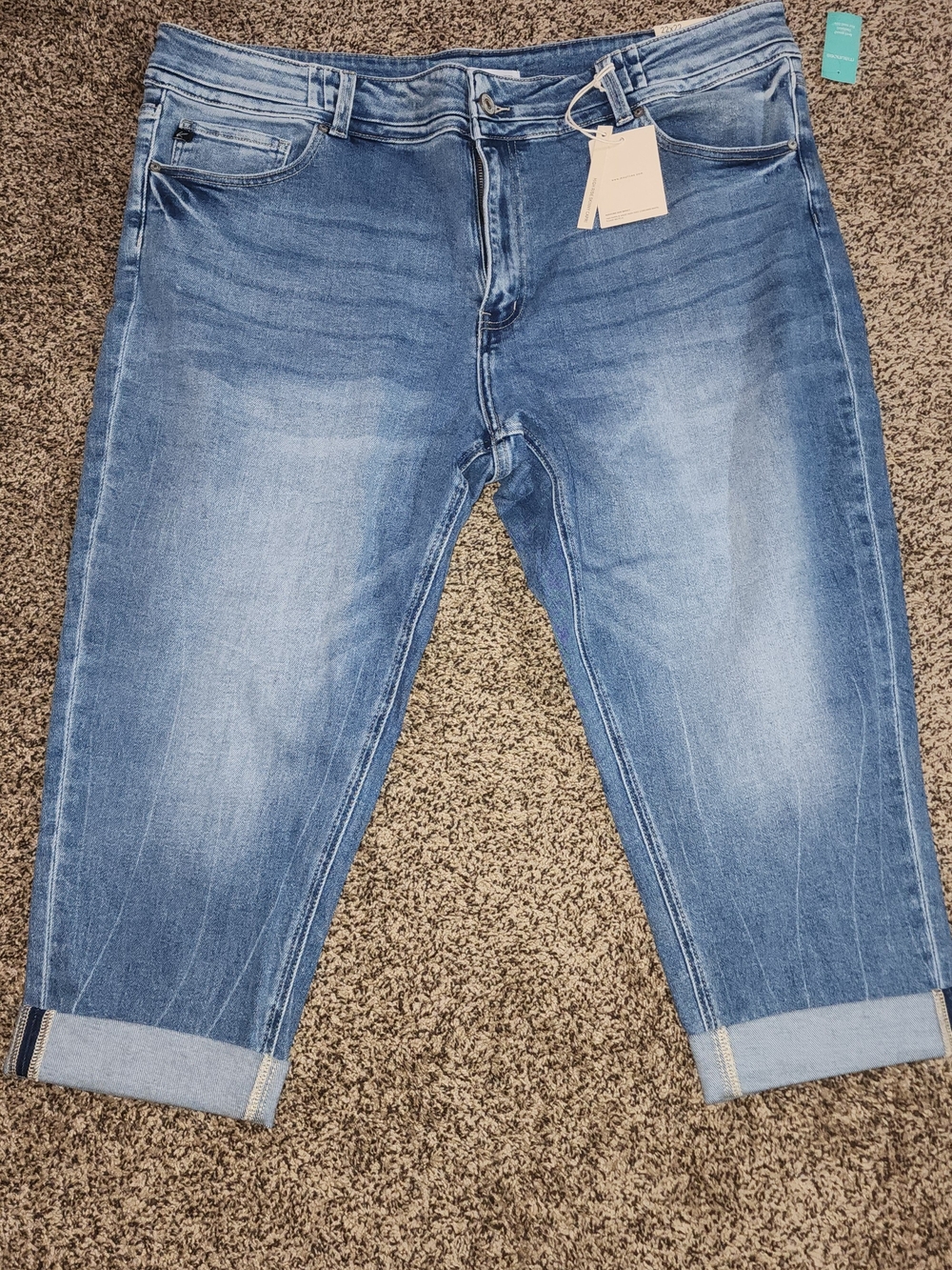 Maurices Light Blue Denim Capri Jeans
